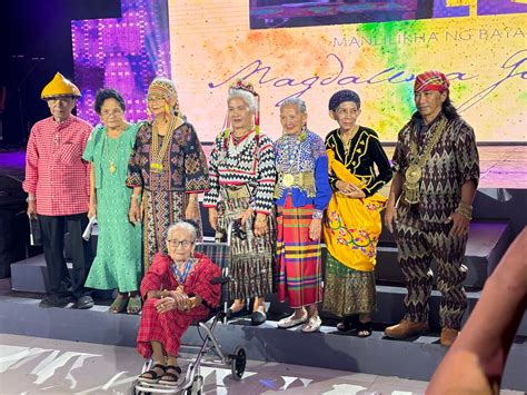 Magdalena Gamayo: Weaving through the years .